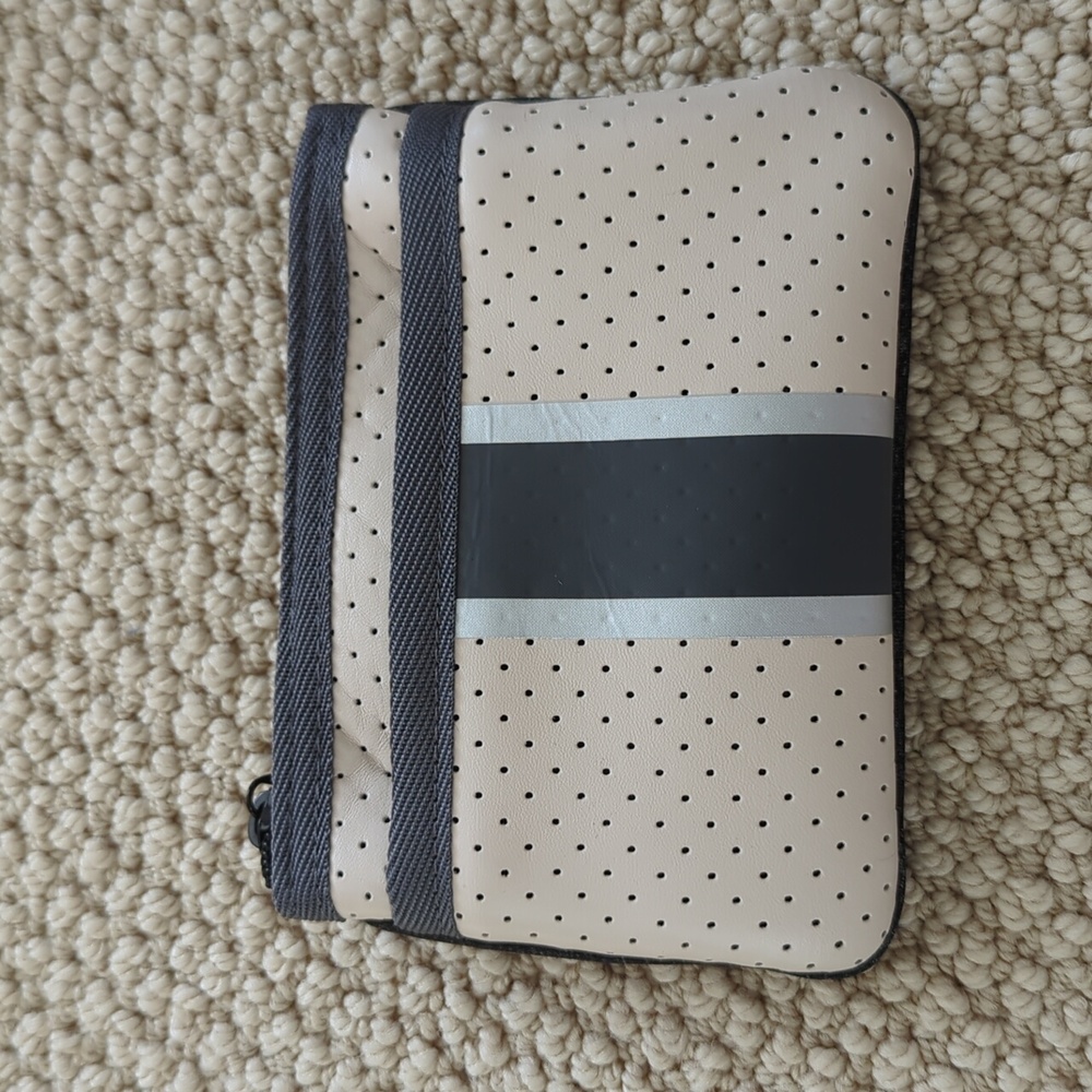Haute Shore Card Case Max Cult